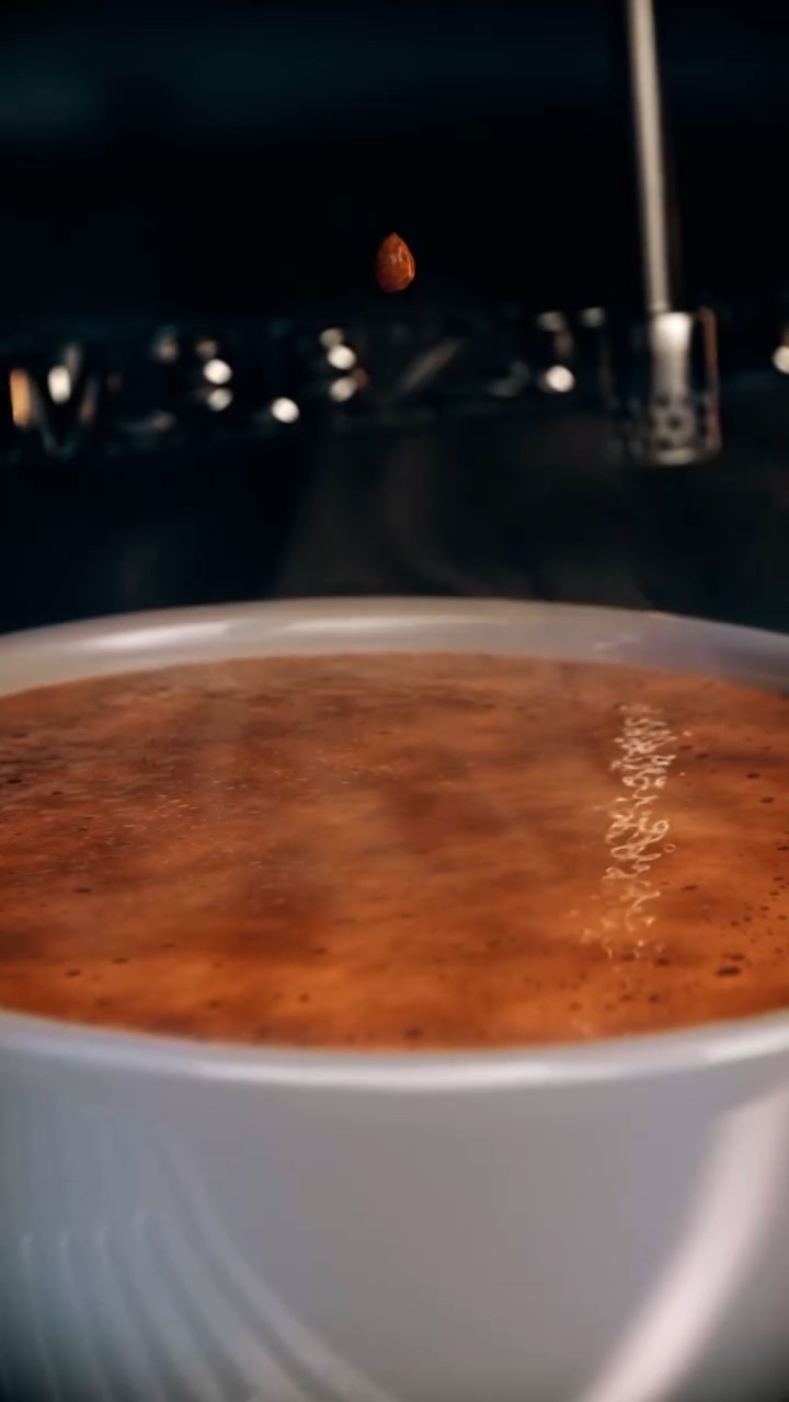 Coffee Splash from an Espresso Machine with Houdini – Still 5