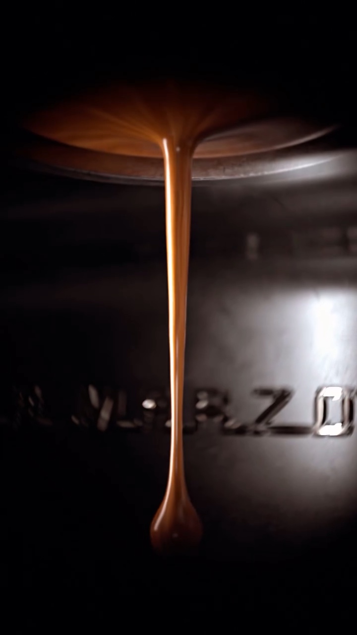 Coffee Splash from an Espresso Machine with Houdini – Still 7