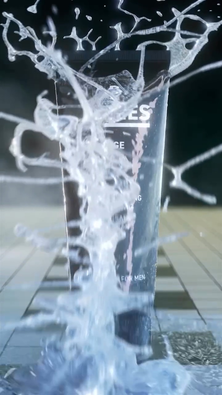 LAB SERIES – Water Splash for a Cleanser – Still 7