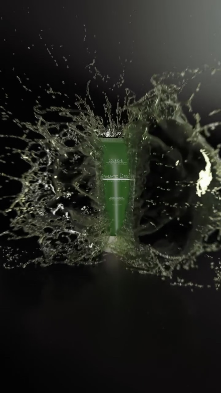 Kosmetik-Produktspot – grüner Splash mit LiquiGen – Standbild 7