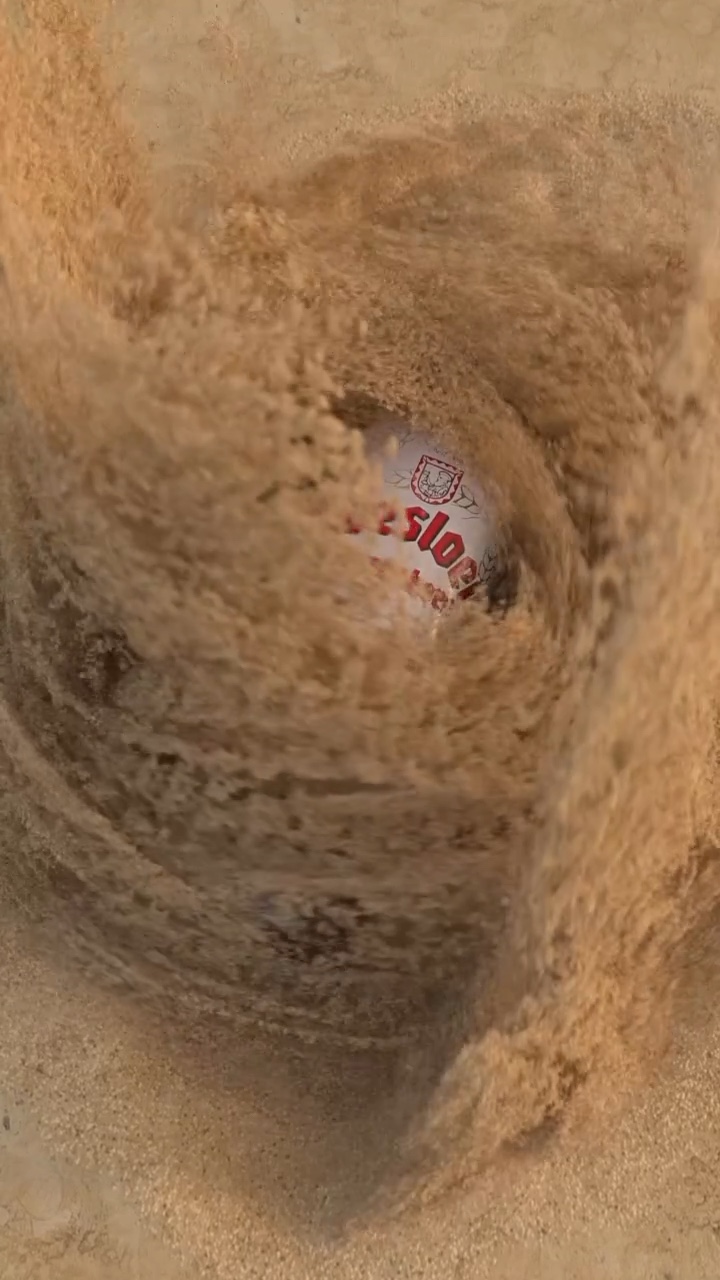 Oldesloer Spec Ad – Flasche im Küstensand – Standbild 7