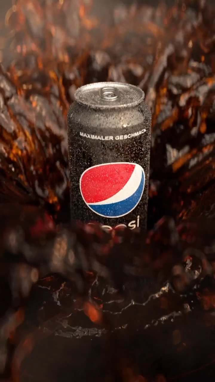 Pepsi Spec Ad – Can in a Cola Splash – Still 7