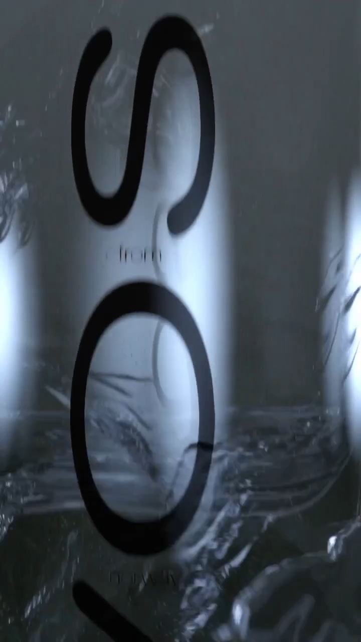 VOSS Spec Ad – Premium-Wasser in Bewegung – Standbild 5